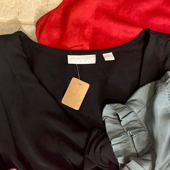 Seven Sleeveless NWT or NWOT blouses, size small - Picture 3 of 8